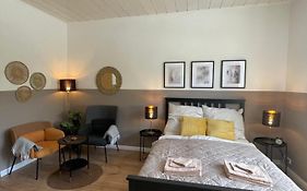 Moderne City-Altbauwohnung Zwischen Hauptbahnhof Und Uni Nespresso - Netflix